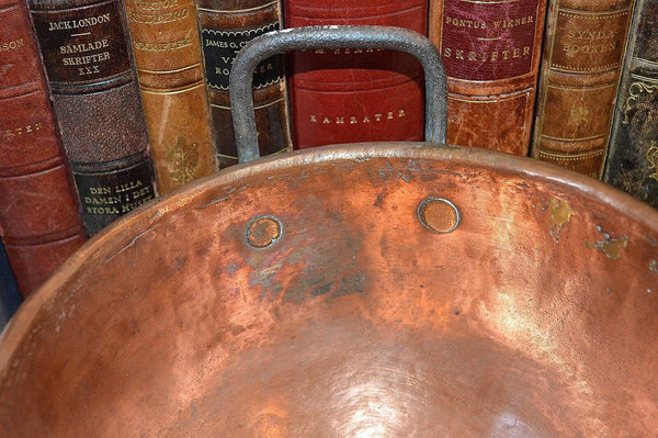 Antique Heavy Copper French Mixing Whisking Bowl Cul de Poule Rolled Edges