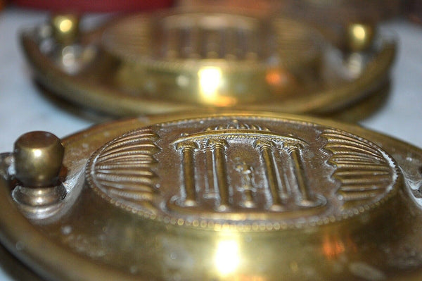 Antique Brass Drawer Pulls Set of 4 Hepplewhite Federal Style Monuments