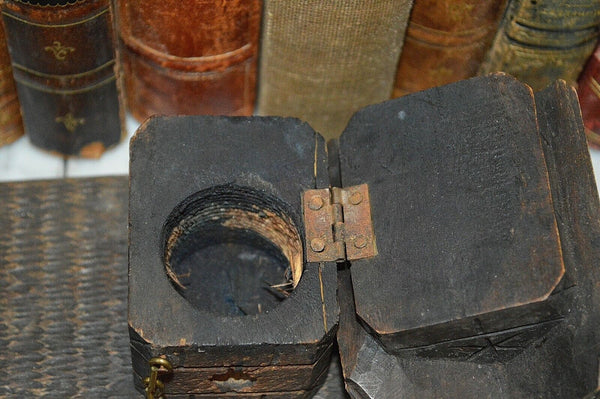 Antique German Black Forest Carved Wood Inkwell Dog and Dog House