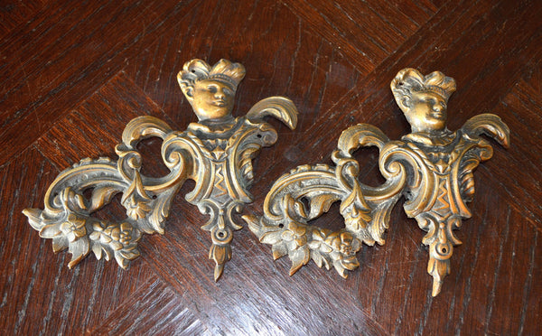Antique Frenchman Pediment Bronze Renaissance Mount Hardware - Antique Flea Finds - 4