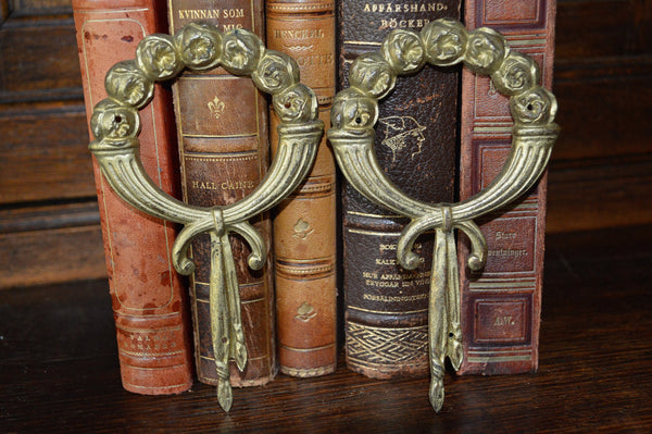 Antique French Ormolu Trim Mount Cabbage Roses On Wreath Hardware - Antique Flea Finds - 2