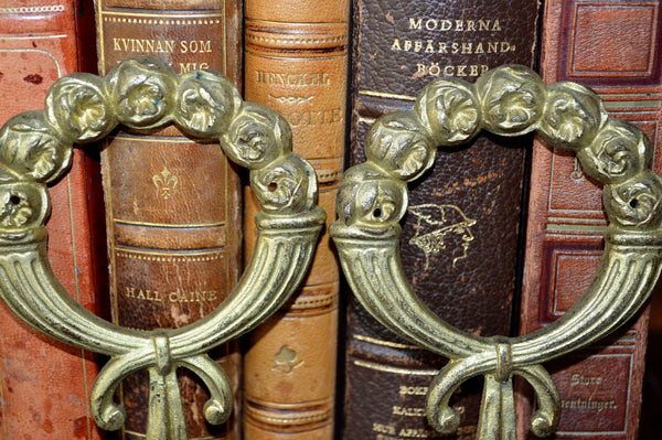 Antique French Ormolu Trim Mount Cabbage Roses On Wreath Hardware - Antique Flea Finds - 3