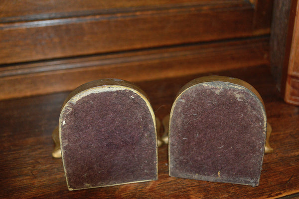 Vintage Pair Book Ends Heavy Brass Finish Fleur de Lis Bookends - Antique Flea Finds - 5
