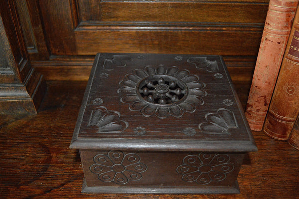 Vintage French Carved Wood Breton Jewelry Storage Box - Antique Flea Finds - 4