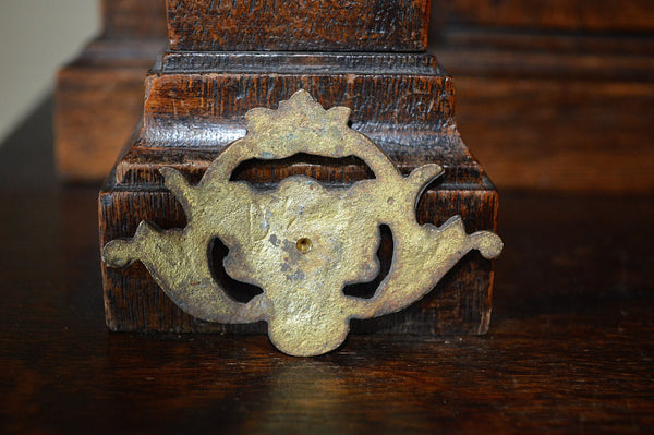Antique French Petite Trim Bronze Ormolu Shell Pediment Hardware Mount - Antique Flea Finds - 2