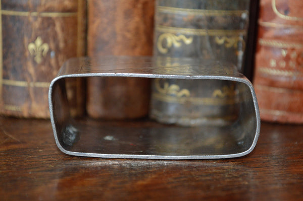 Antique French Hallmarked Napkin Ring Silverplate Serviette No Monogram Hammered Design - Antique Flea Finds - 3